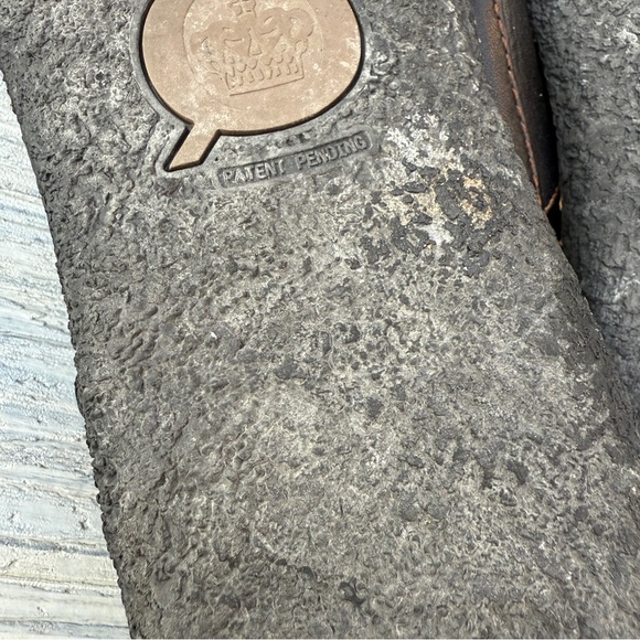 Born Mens Size 10/44 FloresBlack Leather and Tan Stitched Beach Vacation Sandals - Picture 7 of 17